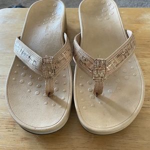 Vionic Therapeutic Sandals sz 11
